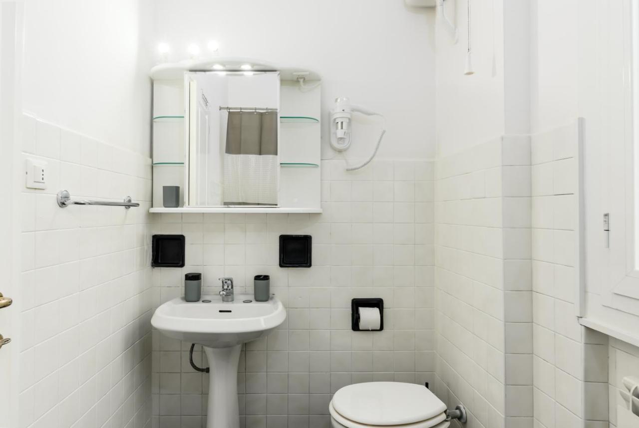 Center 8'minutes! Free Wi-fi & Netflix 'simona's Retreat' By Tilo Appartement