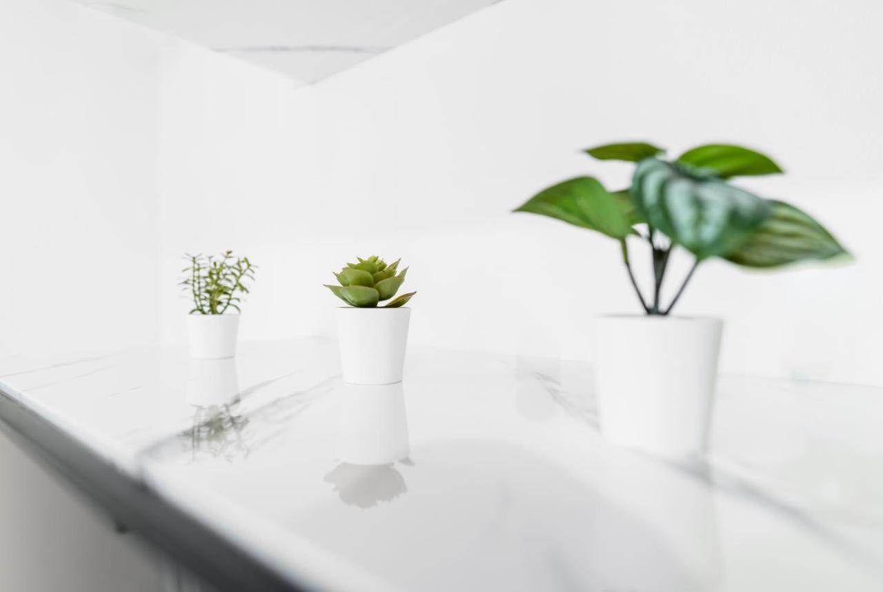 Appartement Center 8'minutes! Free Wi-fi & Netflix 'simona's Retreat' By Tilo *